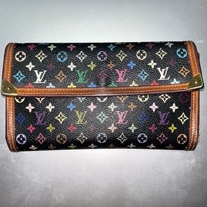 Louis Vuitton Game On White Multicolor Blanc Cosmetic Pouch Round